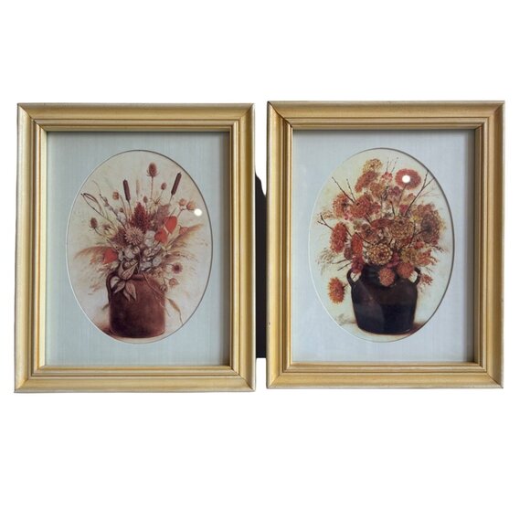 Pair Of Vintage Floral Still Life Prints In Gold Frames - Picture 5 of 5
